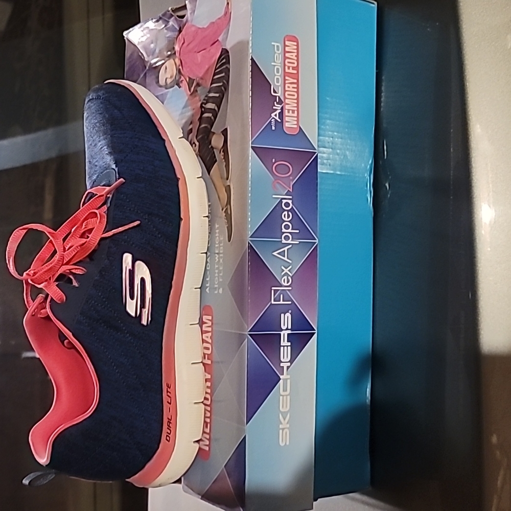 Skechers Sneakers Navy & Pink